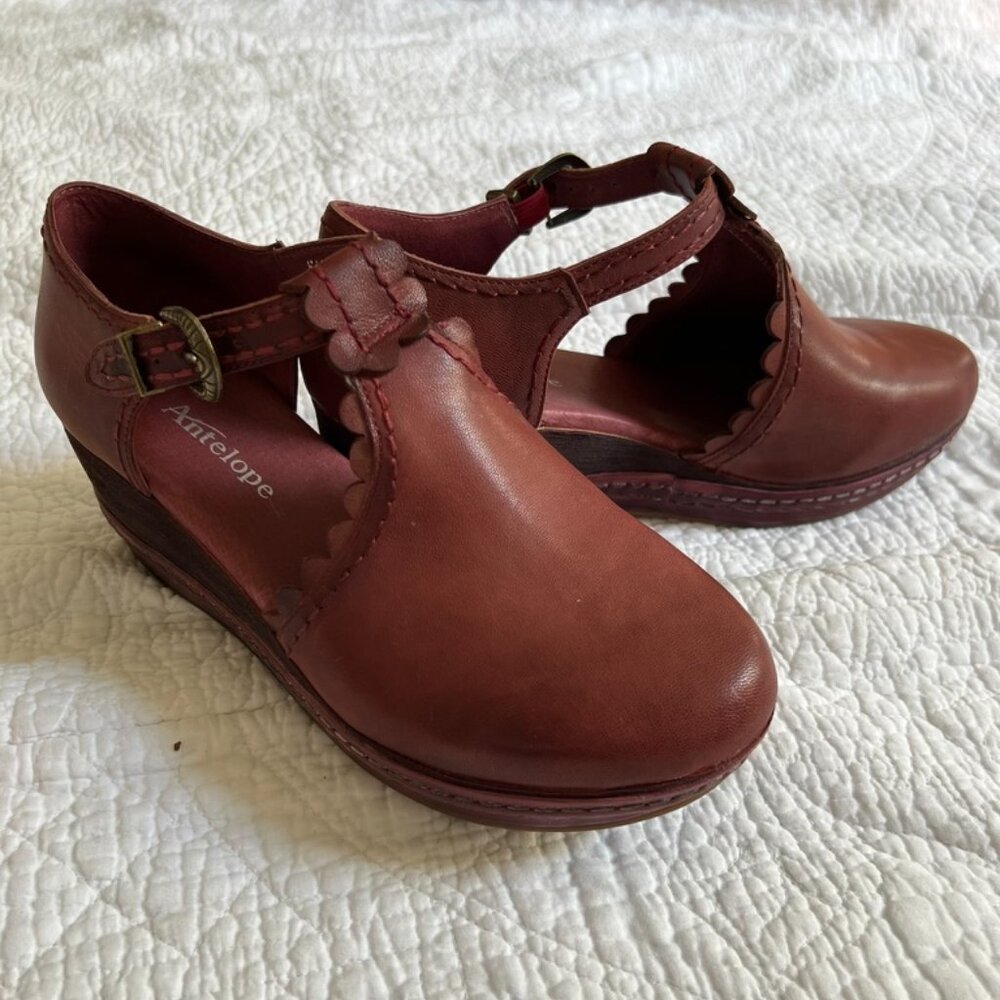 Antelope T Strap Leather Clogs Burgundy Like New Size 38